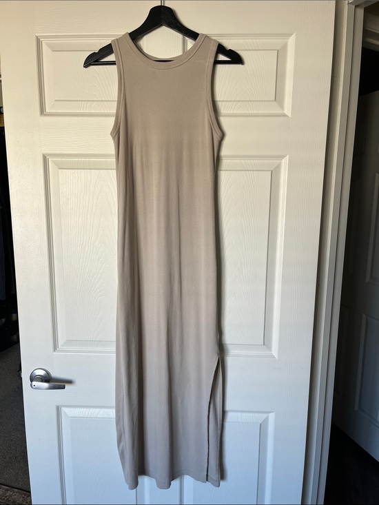 Universal Thread Dresses & Skirts - Casual midi dress